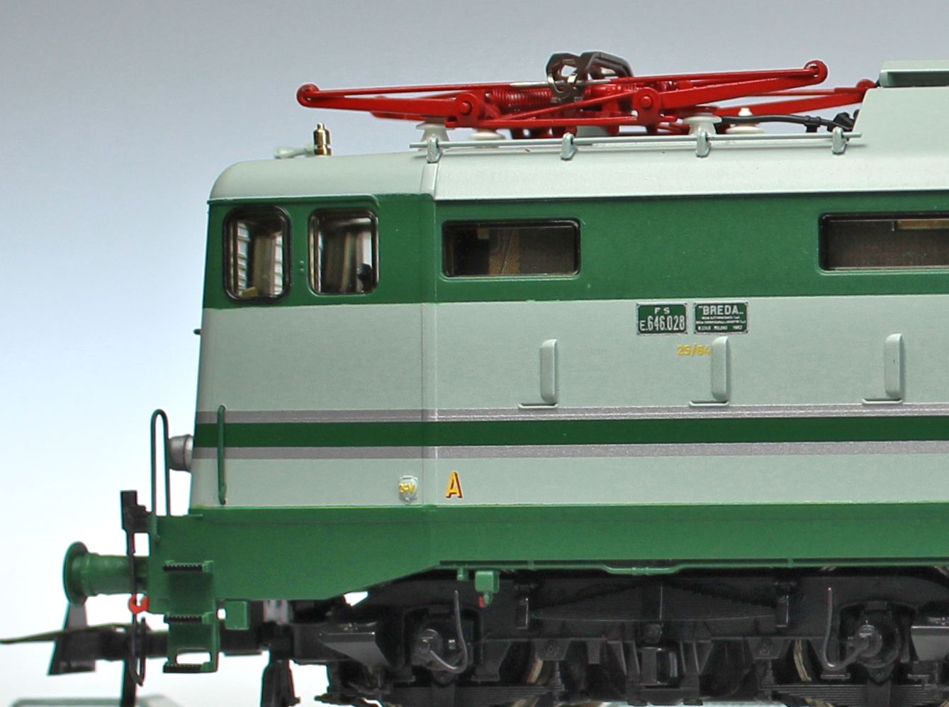 al 72661 Targa Lato prese d'aria.jpg