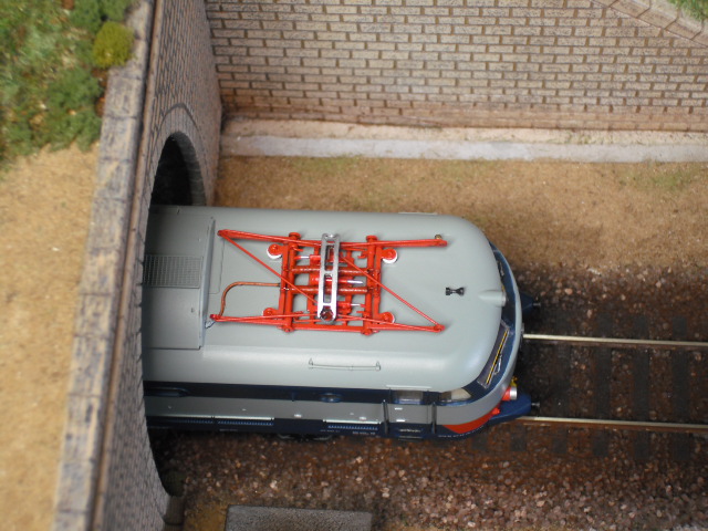 E444-019 Roco aggiornata (6).jpg