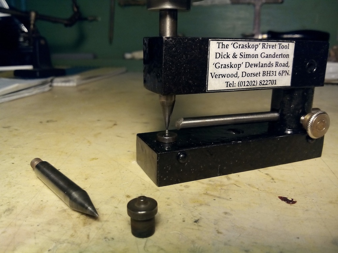 Rivet2.jpg
