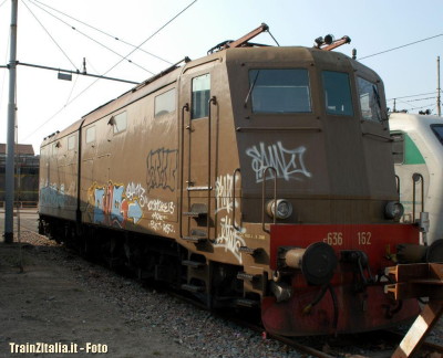 E 636 162.JPG