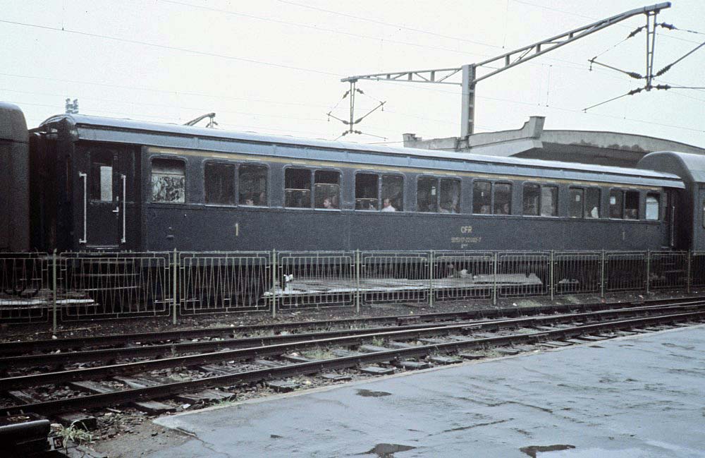 CFR-A-50-53 -17_22 _092_7-TimisoaraNord-1990-08-09-00.jpg