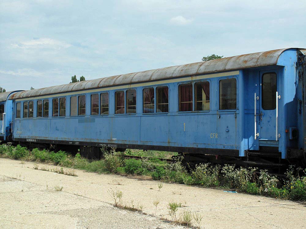 CFR-UyA-80-53-98_18_000_2-BucaretiObor-2009-04-07-00.jpg