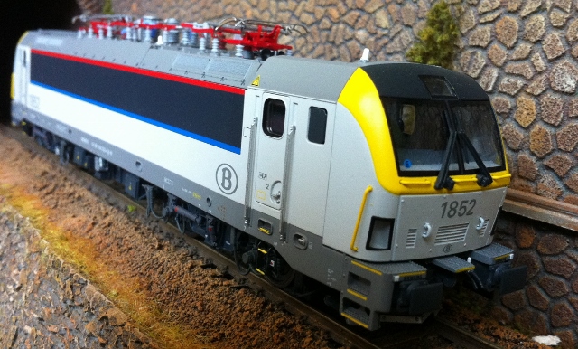 Serie 18 088 (640x386).jpg