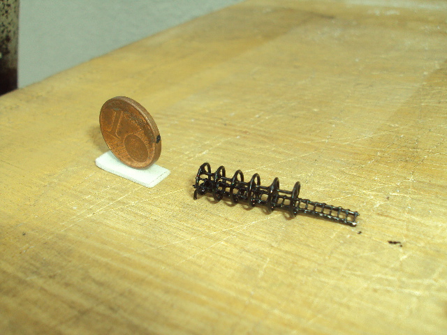 Scaletta torre acqua verniciata.JPG