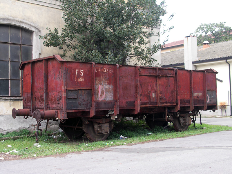 L 1946.jpg