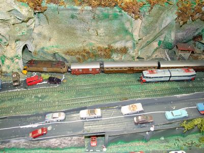 E.424 marklin.modelli in forum2Gtreni incidente al PL 024.jpg