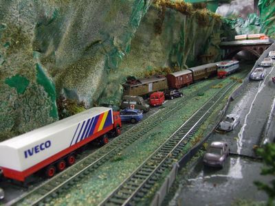 E.424.Marklinmodelli treniforum2G incidente al PL 028.jpg