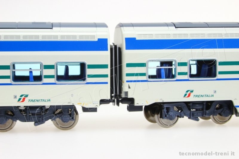 Vivalto fianco Carrelli 001.jpg