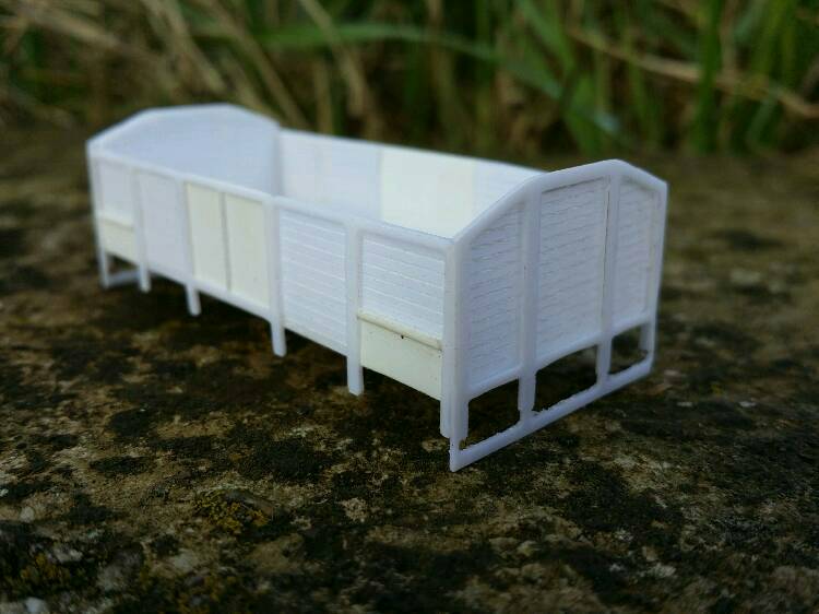 Linplasticard.jpg