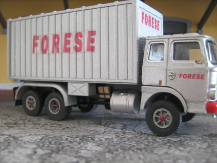 LANCIA 516 FORESE LATO DX.jpg