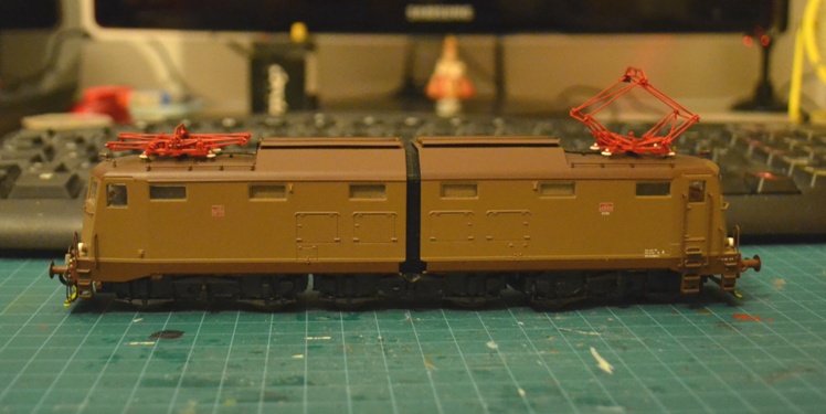 e636 nuovi pantografi.JPG