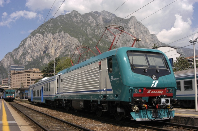 Copyright-E.464.242_WPilotaPRLecco-forum2GarchivioWBonmartini foto WBonmartini-02..jpg