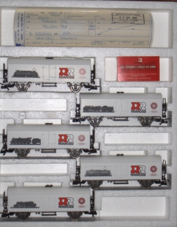 1994 - Carri frigo prodotti per il 50° anniversario della Rivarossi - 1.JPG