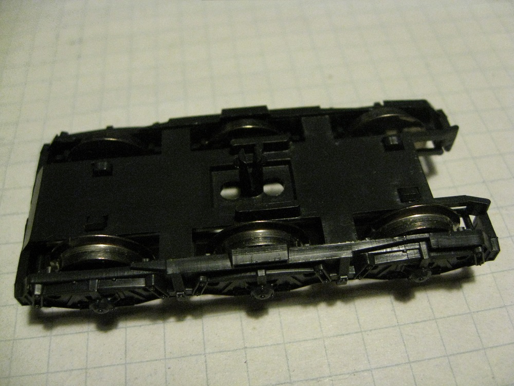 carrello 3 assi roco.JPG