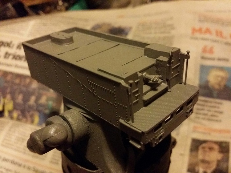 Tender in grigio alluminio.jpg