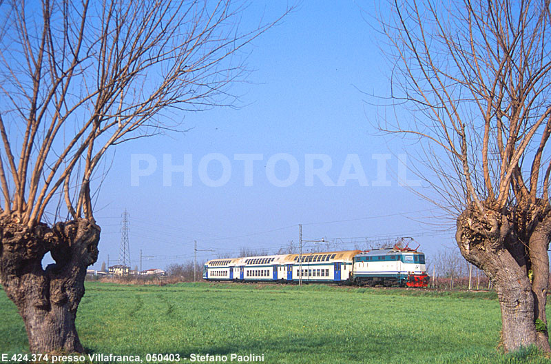 4243xx-050403covillafranca.jpg