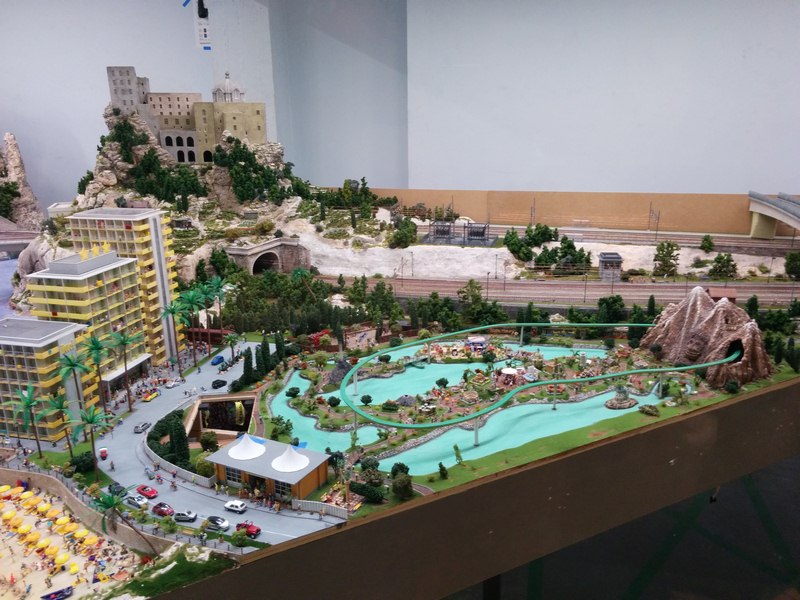 italia in miniatura.jpg