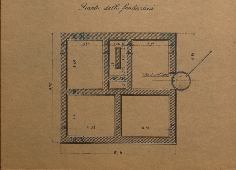 casa cantoniera doppia tipo a due piani di quattro ambienti per alloggio ad una scala 003.jpg