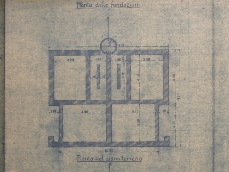 casa cantoniera doppia tipo a due piani di quattro ambienti per alloggio con due scale vers 1 002.jpg