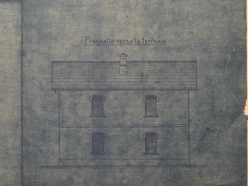 casa cantoniera doppia tipo a due piani di quattro ambienti per alloggio con due scale vers 1 009.jpg